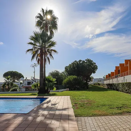 Jardins Do Castelo - Piscina E Tranquilidade - By Bedzy Apartment *